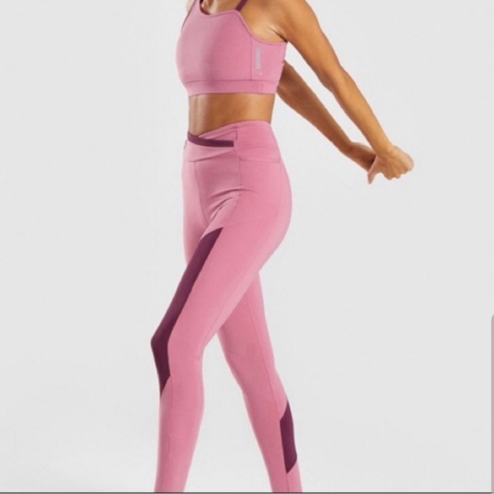 Gymshark Set Top Small Bottom XS